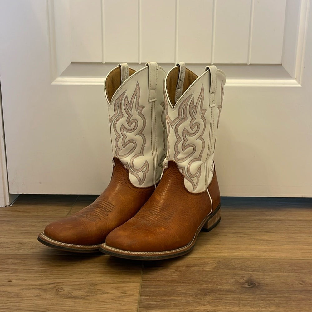 ❌ S O L D ❌Like New Mens Laredos